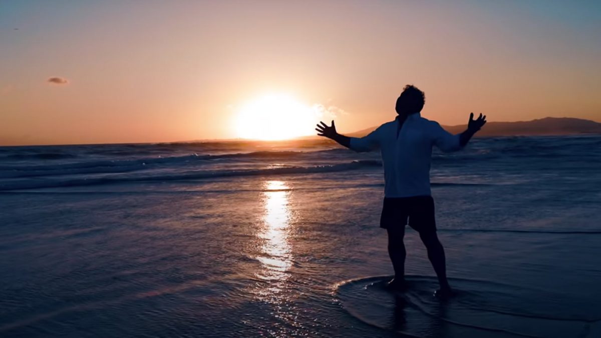 Toy, Verão e amor, poe a cerveja no congelador, Letra, cerveja e amor, novidade, artista Toy, Letra cerveja congelador, musica cerveja do Toy, verão, 2020